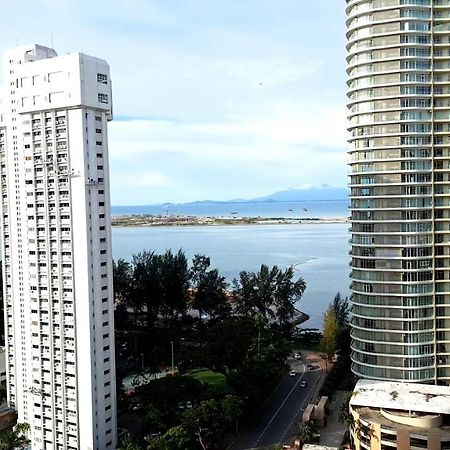 Mansion One Entire House 3 Queenbeds - Spacious Balcony Seaview Georgetown Exterior foto