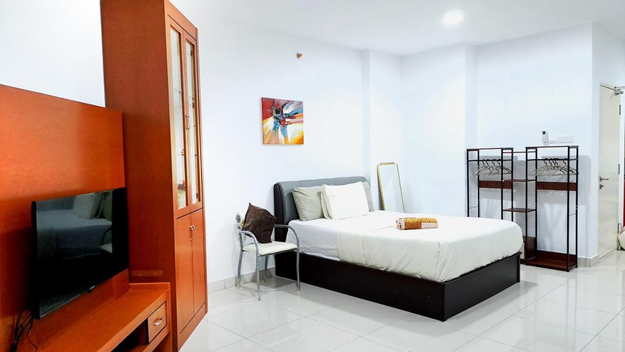 Mansion One Entire House 3 Queenbeds - Spacious Balcony Seaview Georgetown Exterior foto