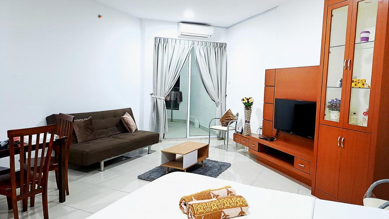 Mansion One Entire House 3 Queenbeds - Spacious Balcony Seaview Georgetown Exterior foto